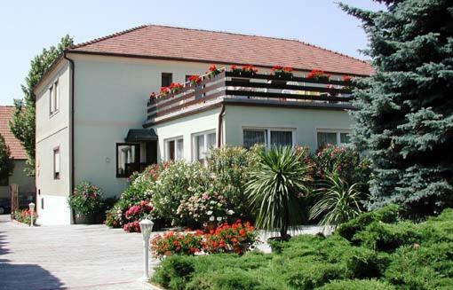 Weingut Pension Sommerhof Mörbisch am See Eksteriør bilde